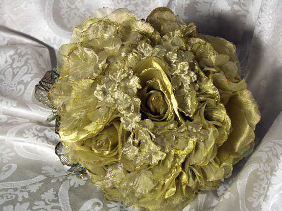 Golden Mesh Bouquet by Eileen Williams